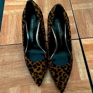 Brand NEW Zara, leopard brown and black 4 inch heels